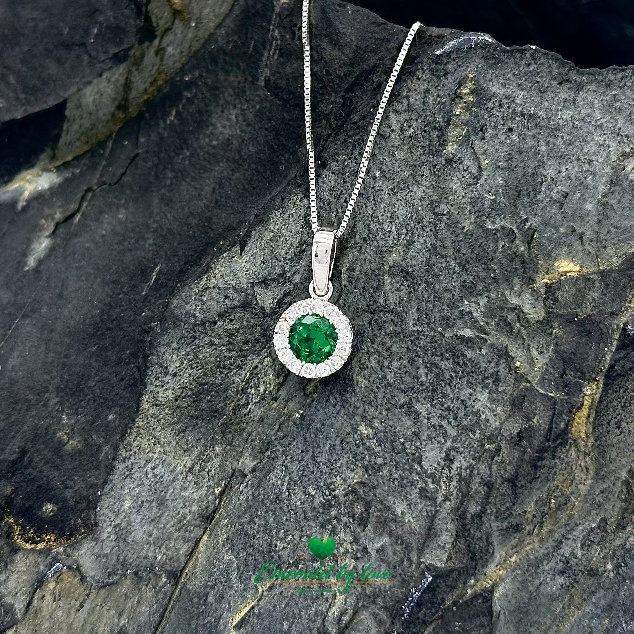 White Gold Ring, Earrings, and Pendant Set with High-Quality Round Emeralds and Diamond Accents