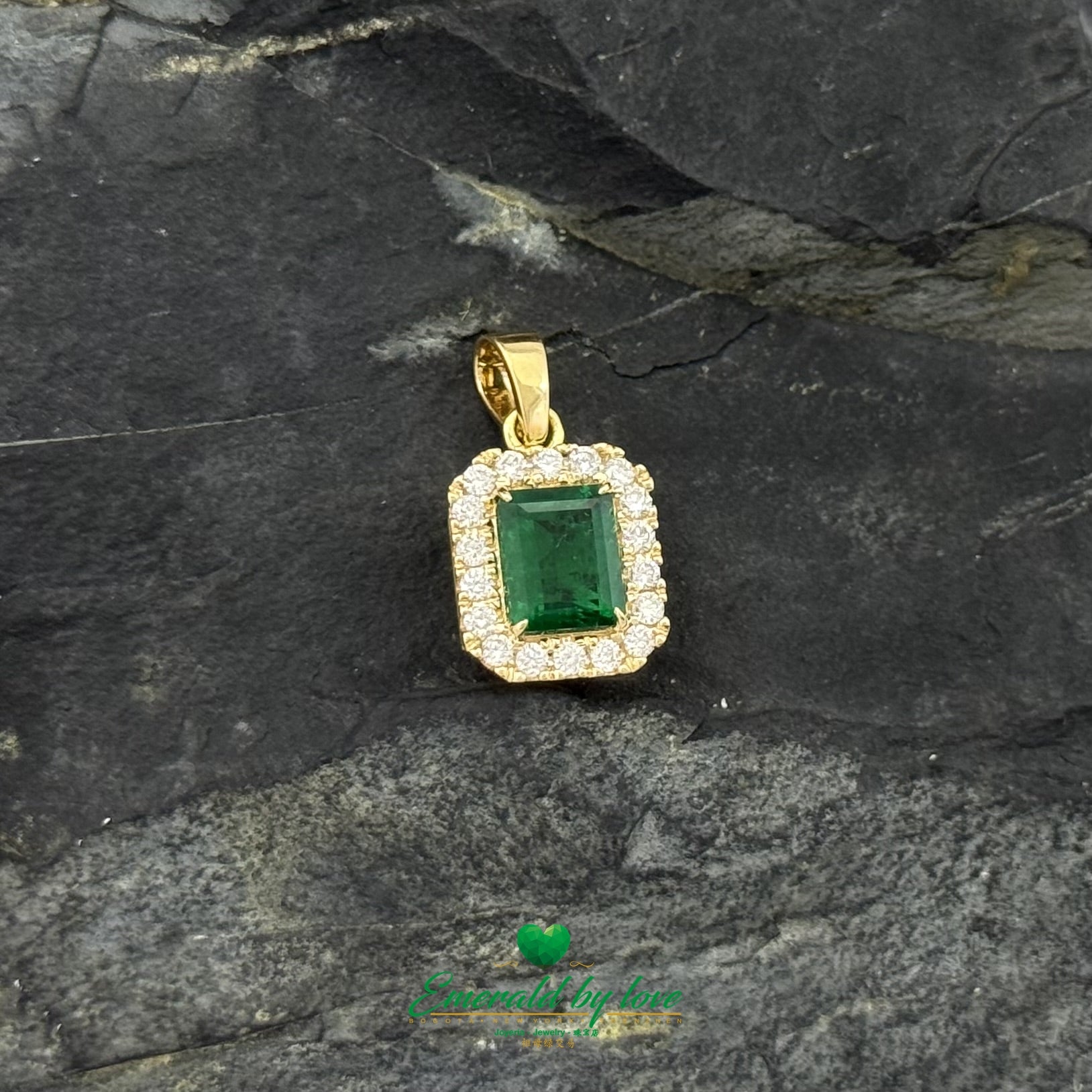 Luxury Emerald-Cut Colombian Emerald Pendant & Earrings Set with Diamond Cluster Setting