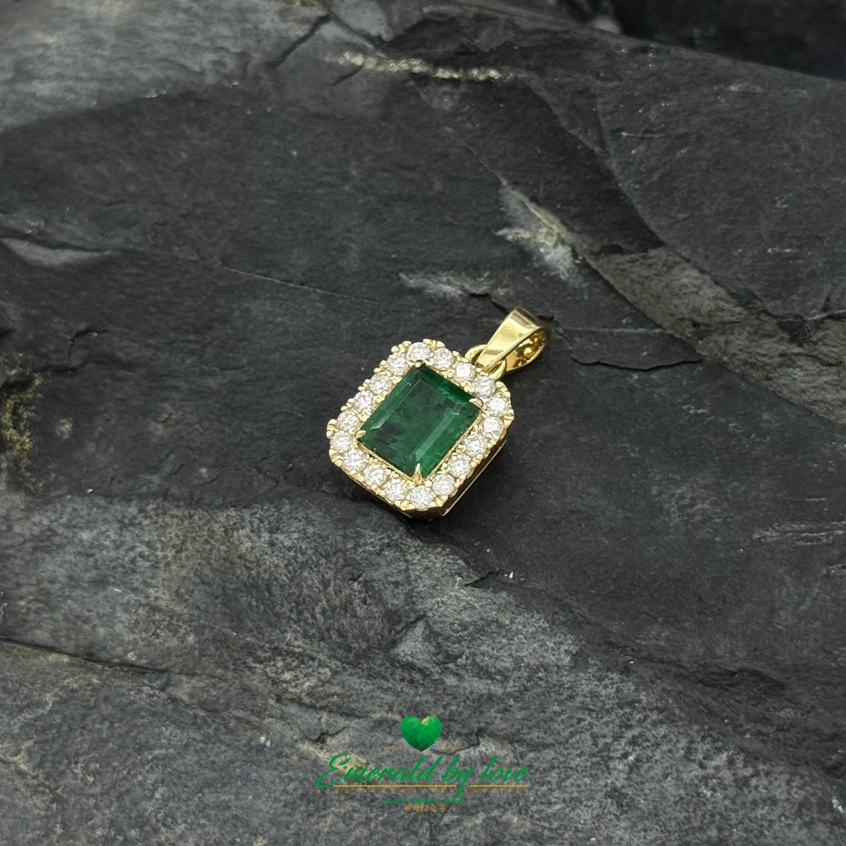 Luxury Emerald-Cut Colombian Emerald Pendant & Earrings Set with Diamond Cluster Setting