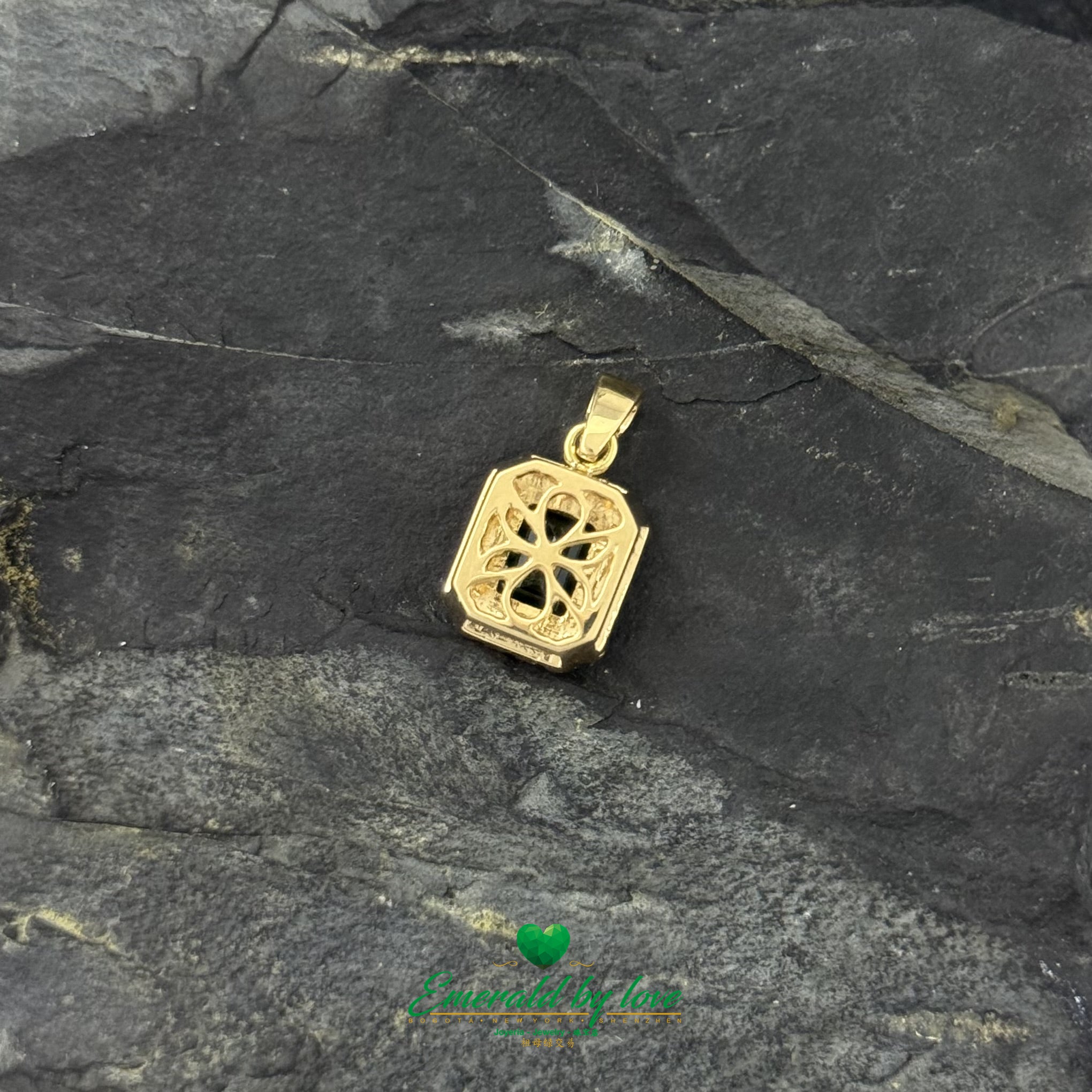 Luxury Emerald-Cut Colombian Emerald Pendant & Earrings Set with Diamond Cluster Setting