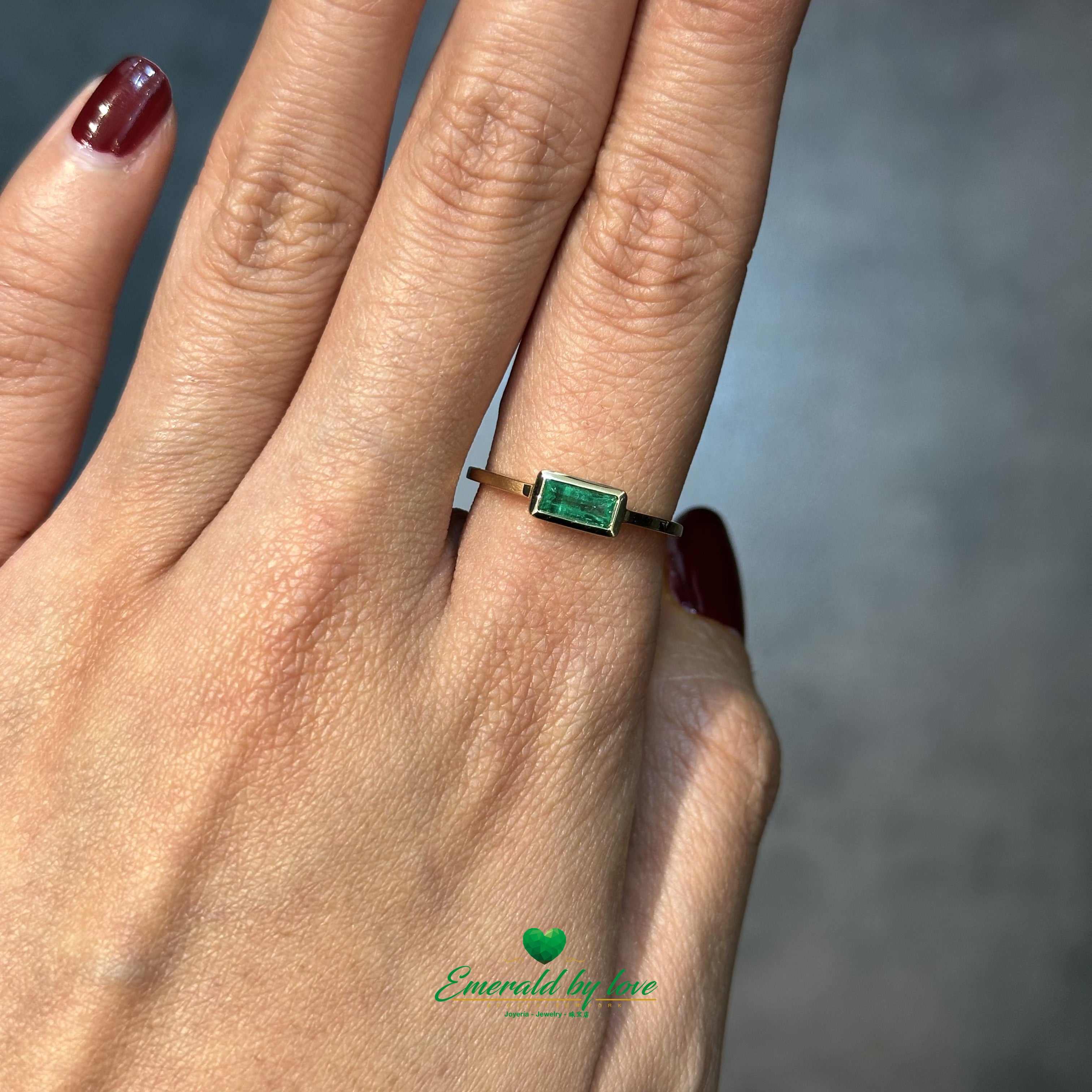 Find the most beatifull desgins at Smade with colombian emeralds at www.emeraldbylove.com