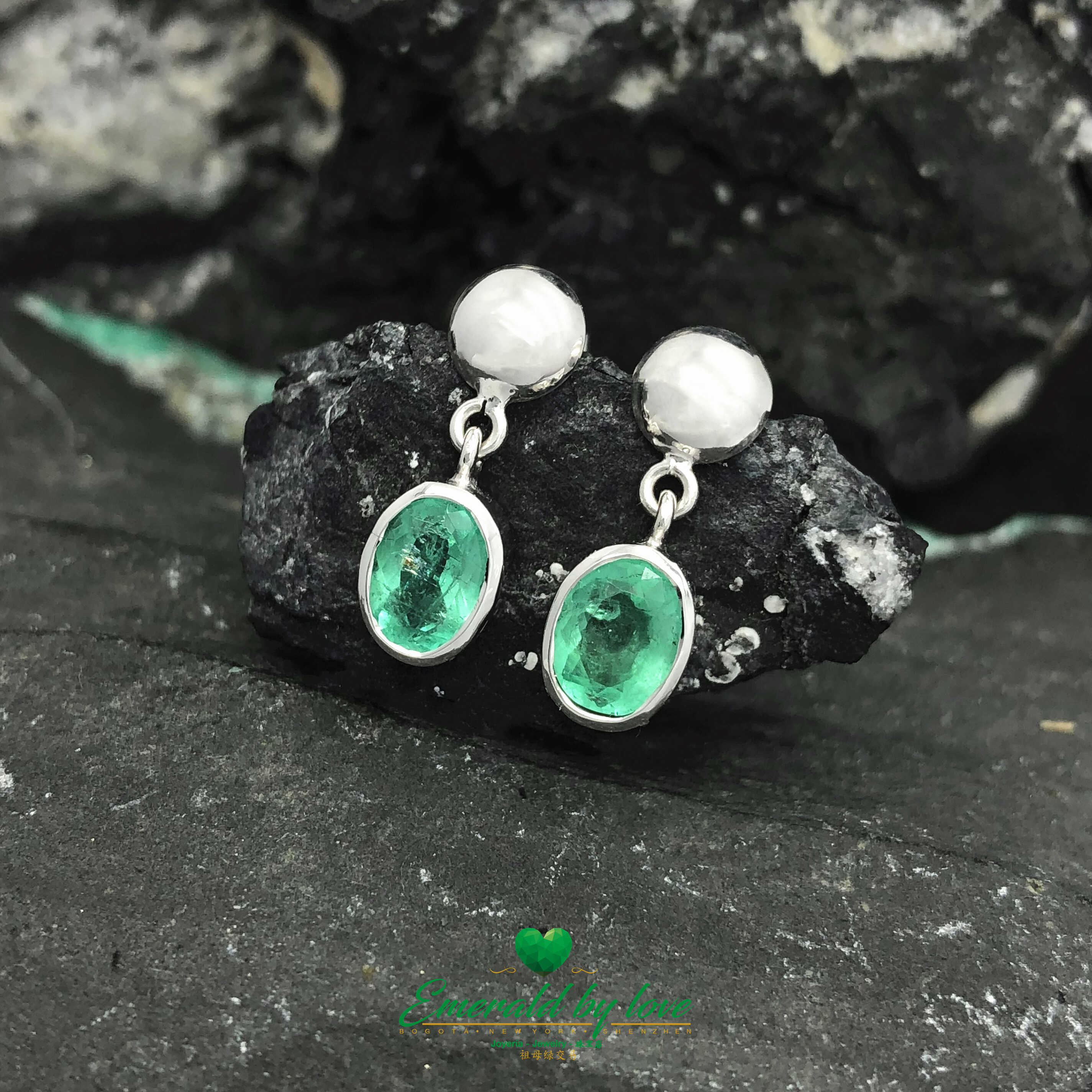 Captivating Colombian Emerald Earrings