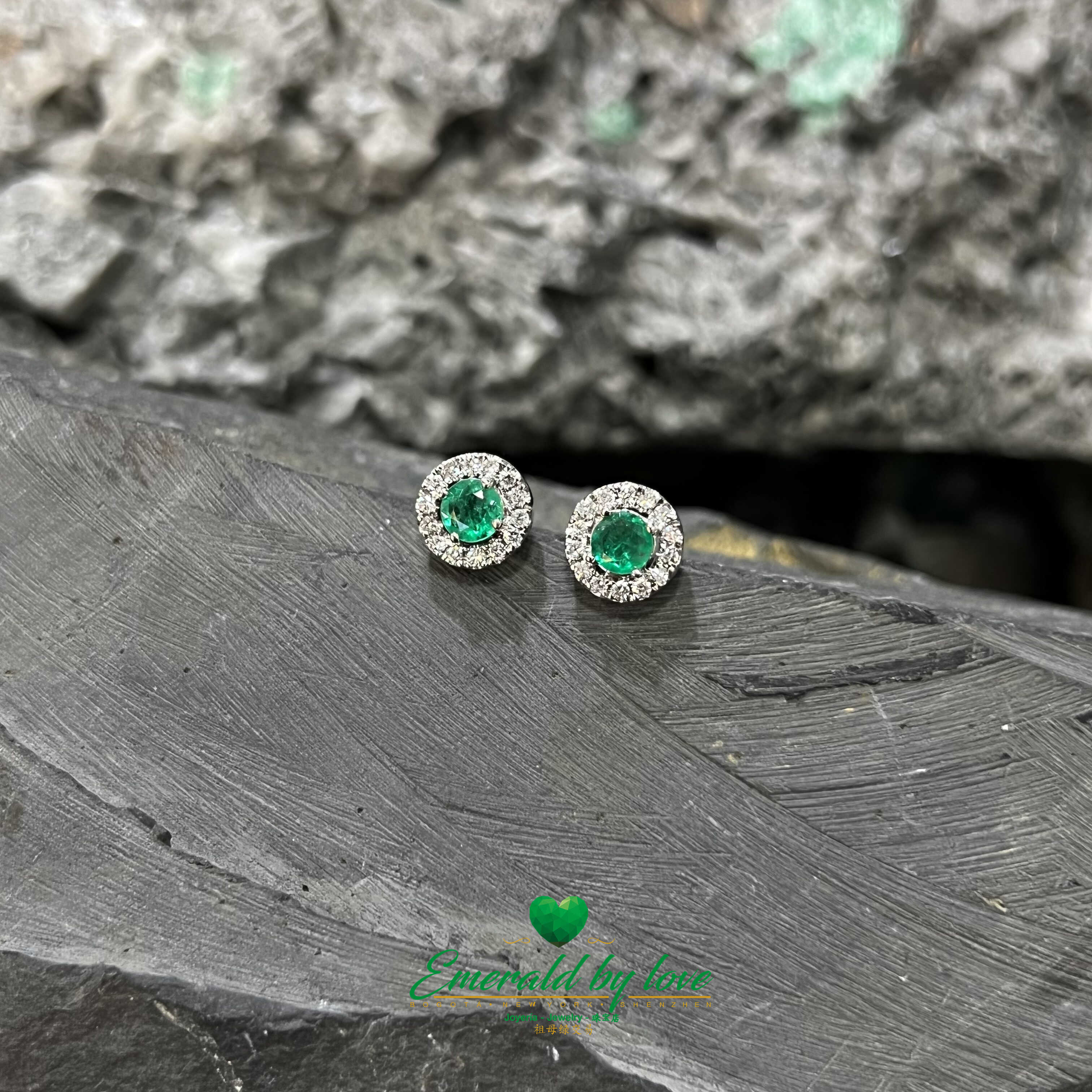 Alluring Round Colombian Emerald and Diamond White Gold Earrings