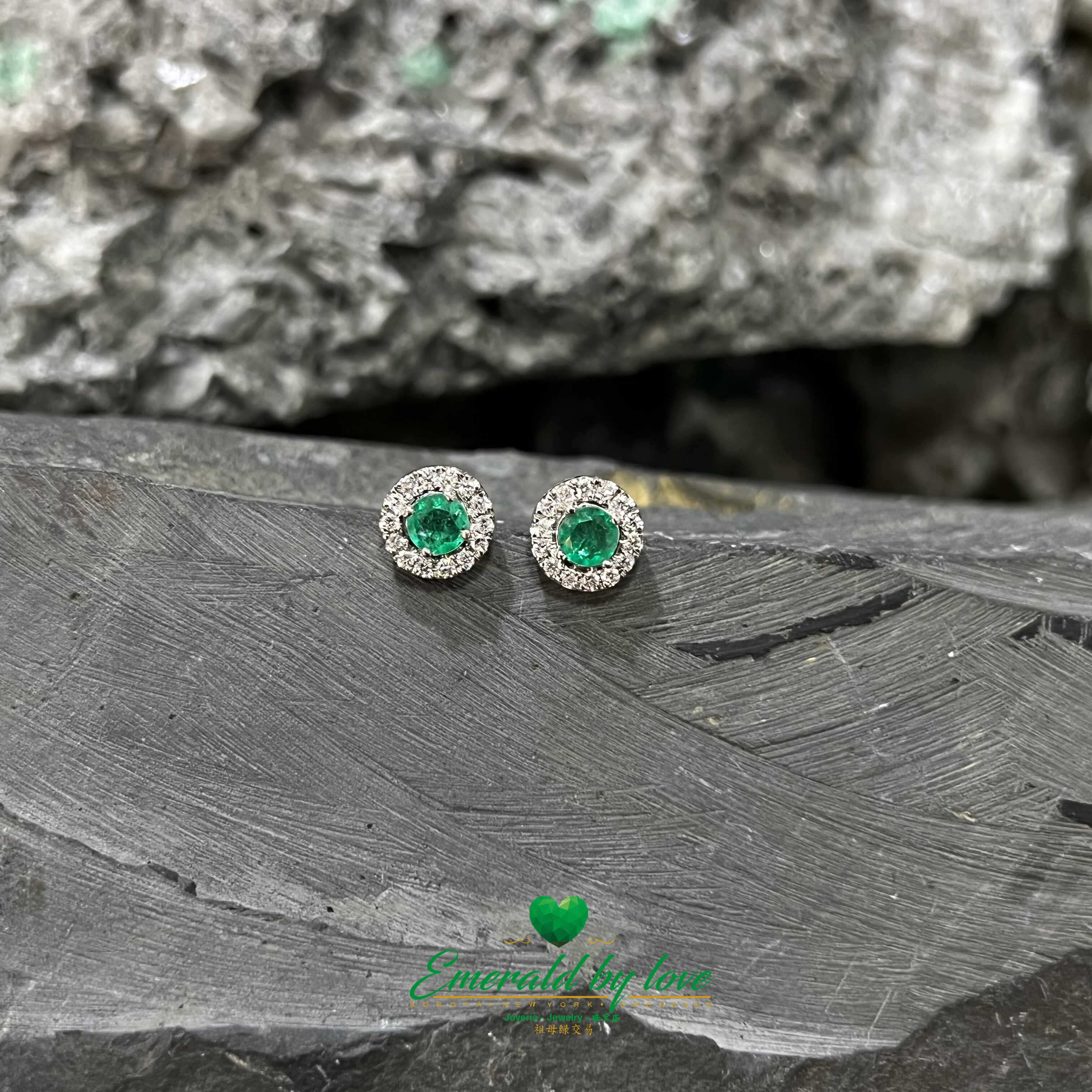 Alluring Round Colombian Emerald and Diamond White Gold Earrings