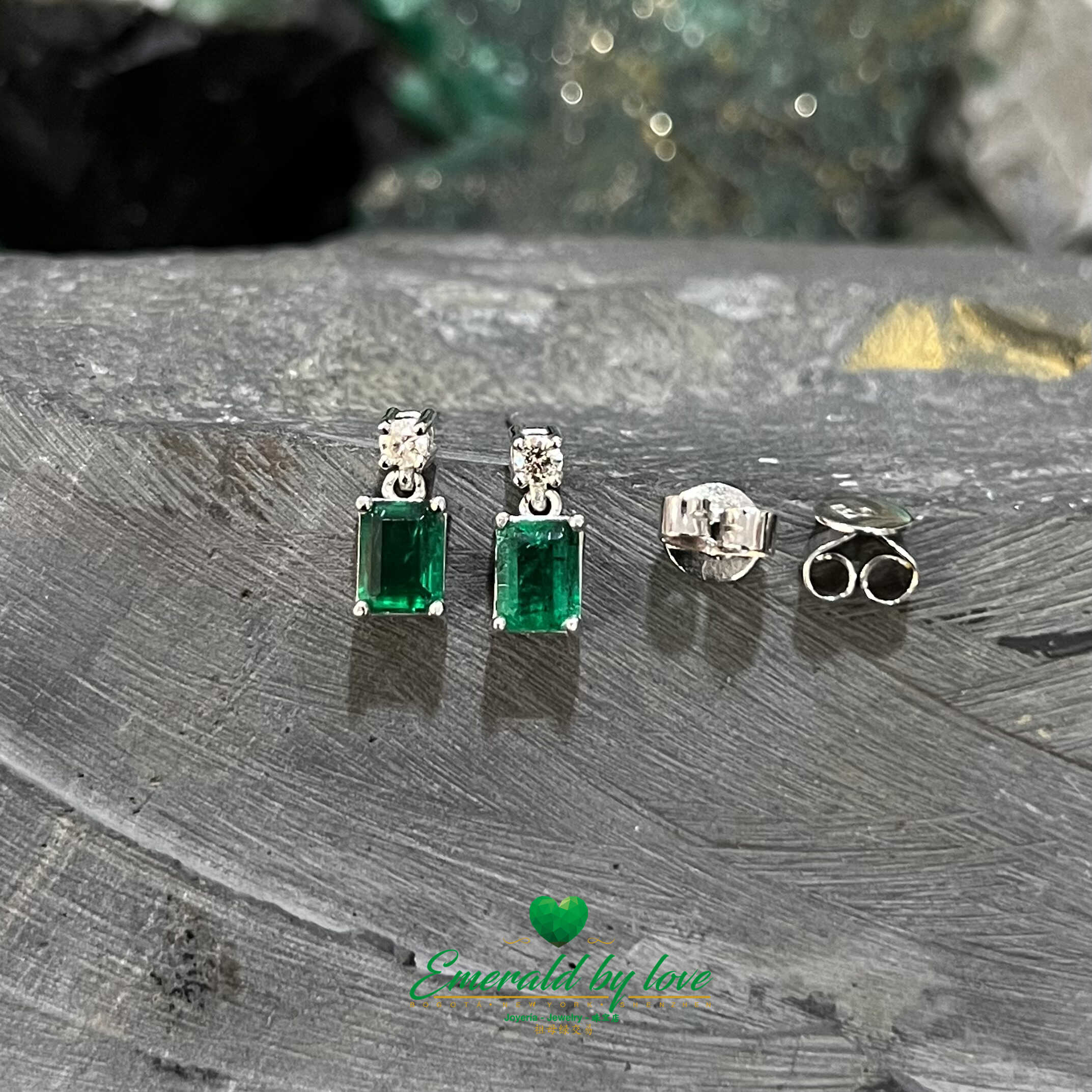 Beautiful Colombian Emerald and Diamond White Gold Earrings - 1.46 Ct Emerald Cut Gems