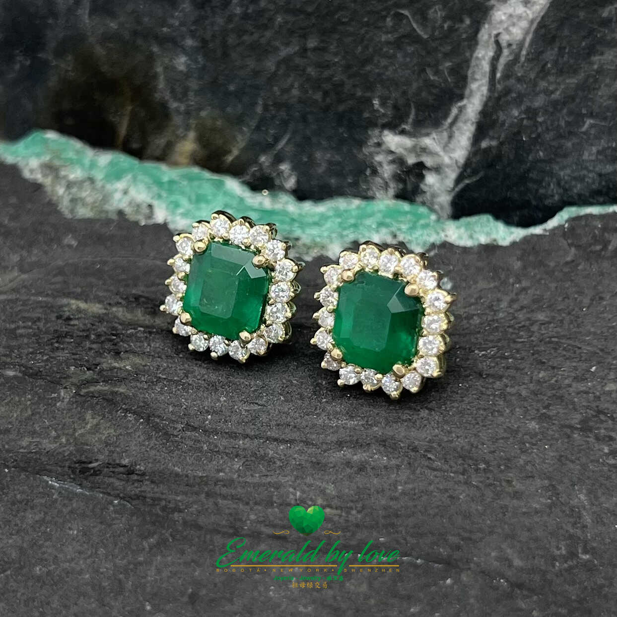 Regal Marquise Majesty - 18k Yellow Gold Earrings with Square Emeralds