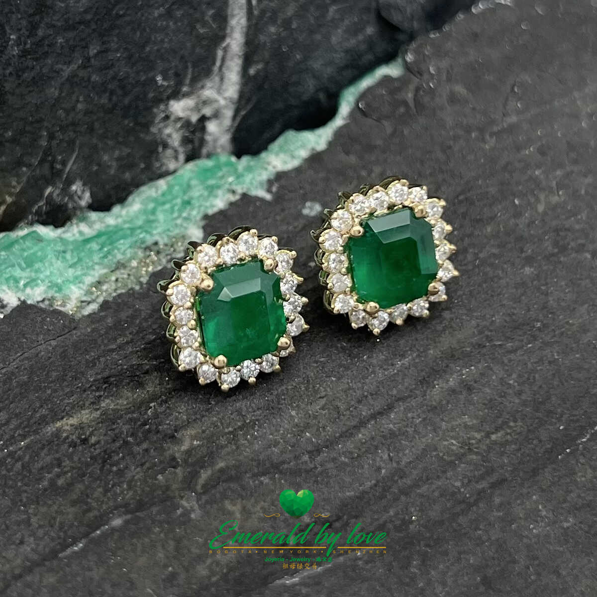 Regal Marquise Majesty - 18k Yellow Gold Earrings with Square Emeralds