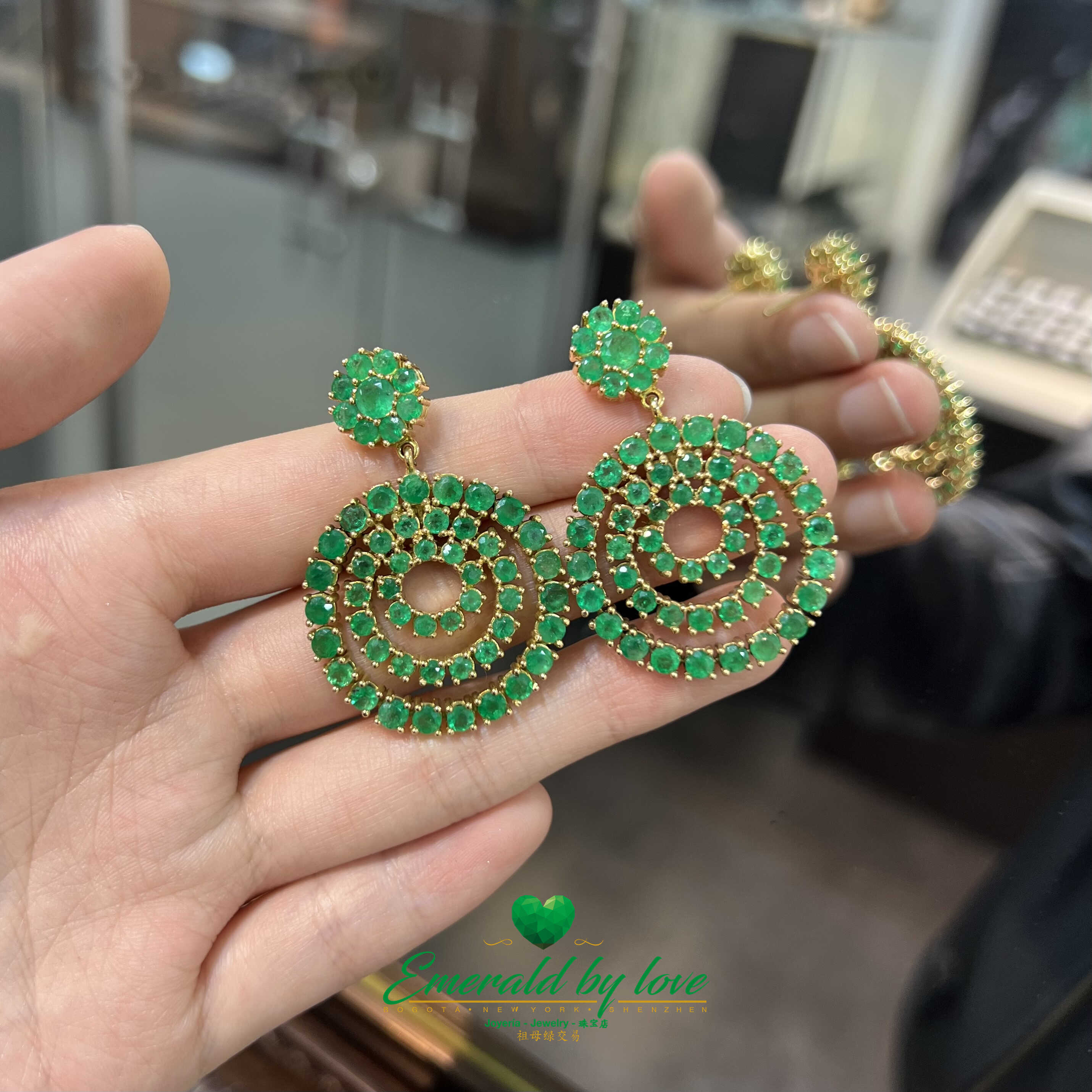 Impressive Elegance: 18k Yellow Gold Earrings with 10.94 tcw Colombian Round Emeralds