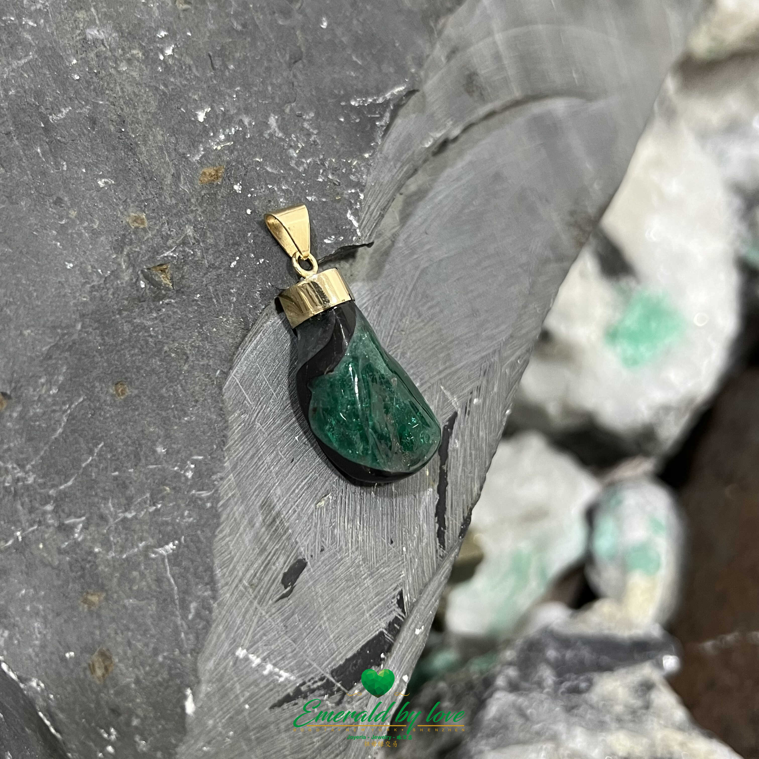 Rare Amorphous Emerald Pendant - A Captivating Wonder of Nature