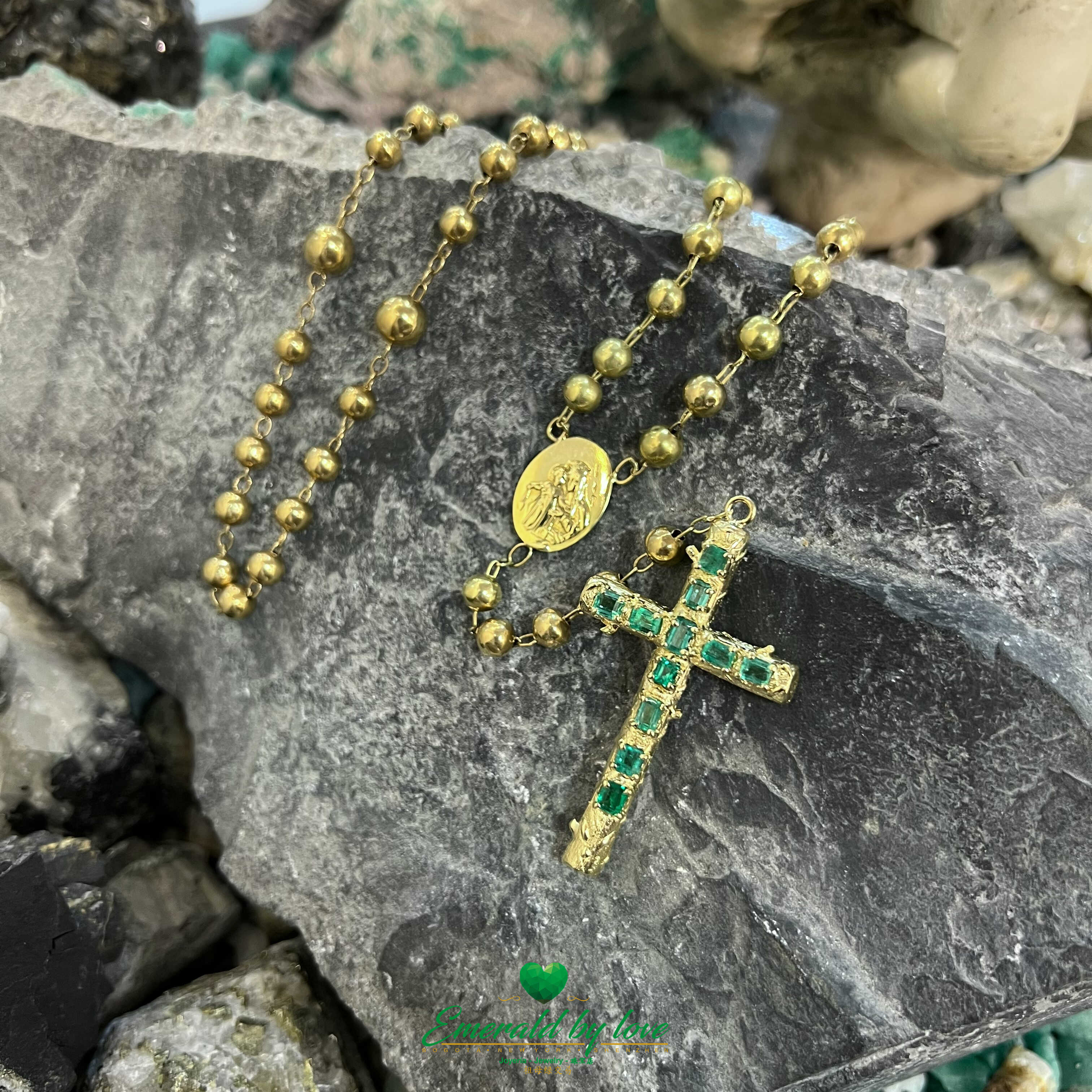 Opulent 18K Yellow Gold Rosary with Emeralds - A Timeless Expression of Devotion