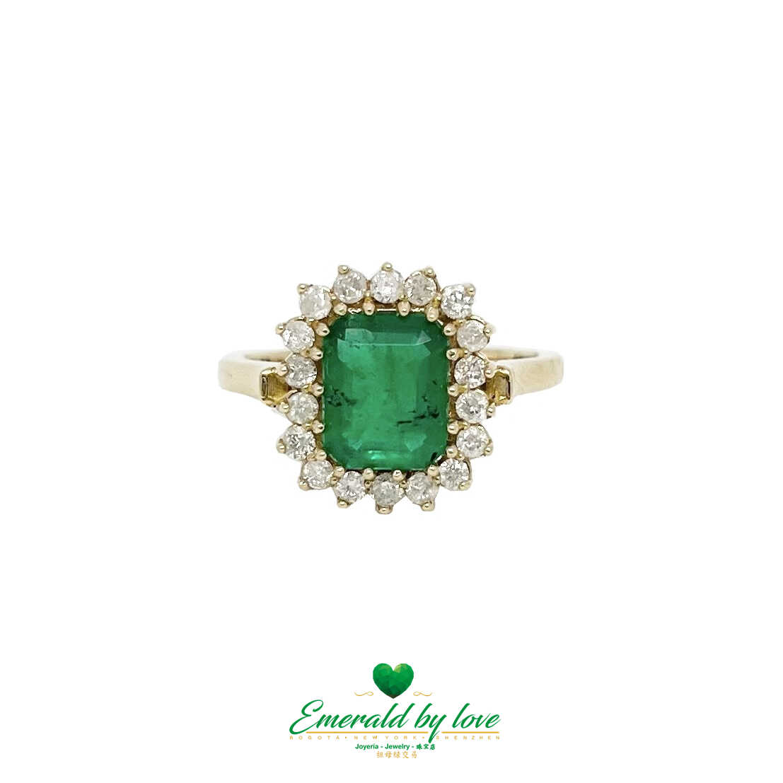 Marquise-Cut Emerald Ring with Central Gemstone and Diamond Halo