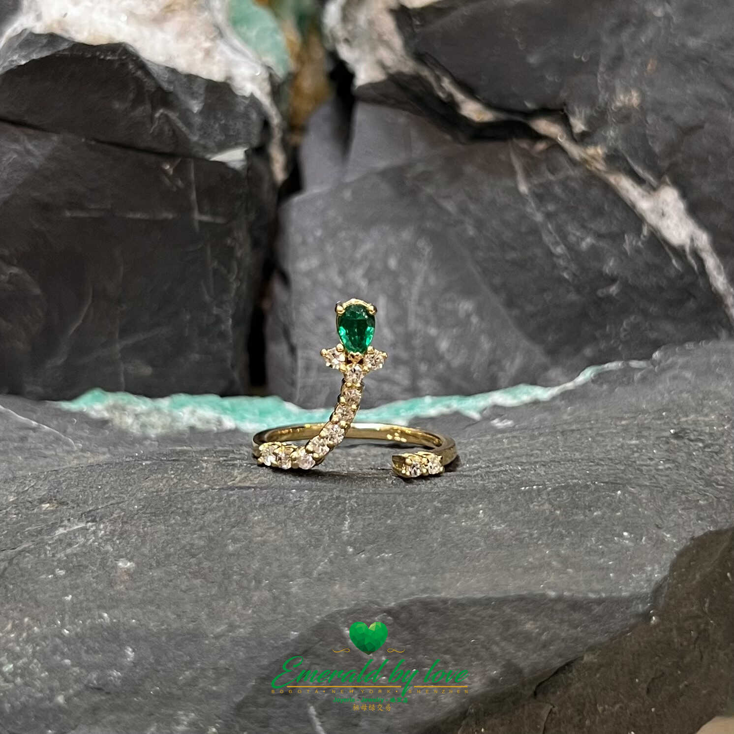 Elegant Yellow Gold Ring with 0.36 Ct Teardrop Emerald - A Touch of Natural Sophistication